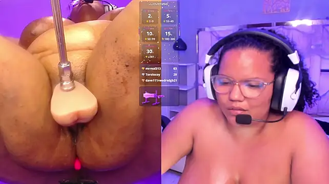 MhiaRey's Webcam Show
