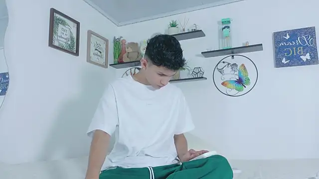 Noah_tyler_ Pertunjukan Webcam