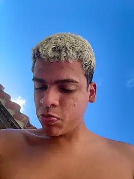 PrincesLeo Pertunjukan Webcam