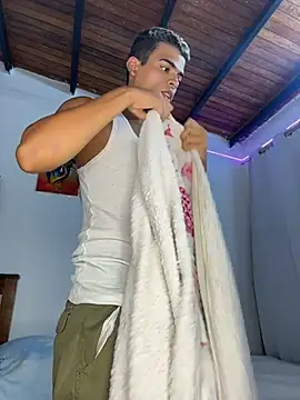 הופעת וובקאם של PrincesLeo