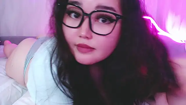 צ'אט XXX בשידור חי של yourmermaidd