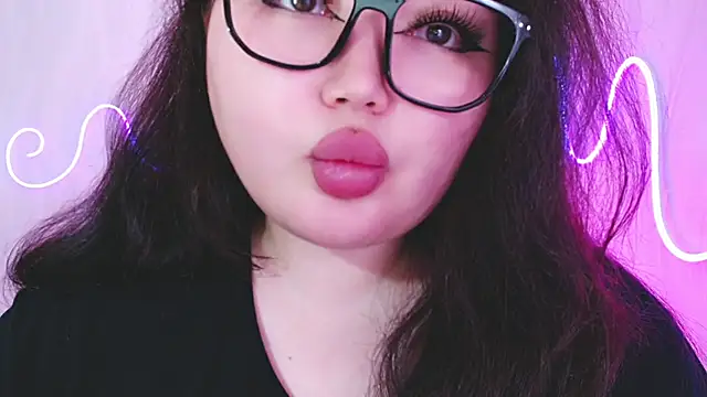 XXX chat uživo modela yourmermaidd