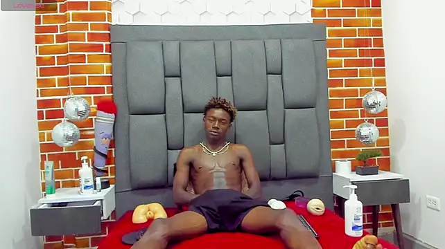 chimi88's Webcam Show