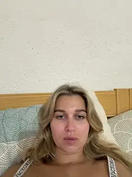 Chat +18 de MilanaTaylor ao vivo