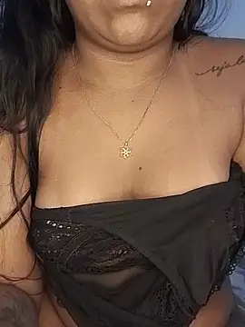 Show de momopretinha na webcam