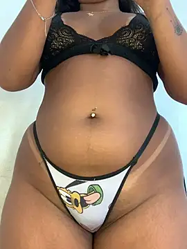 Show de momopretinha na webcam