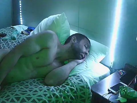 CloudyCock9's Webcam Show