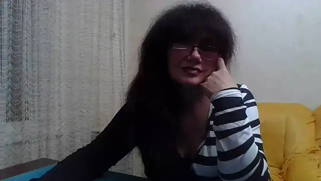 SilviaSky51 Show in webcam