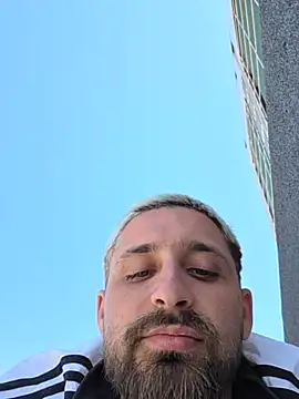 omarito100's Webcam Show