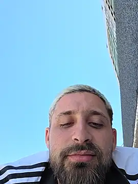 omarito100 在線直播表演