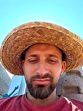 הופעת וובקאם של omarito100