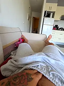 omarito100 – webcam-show