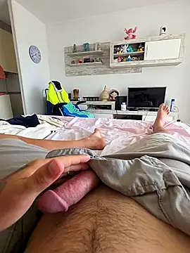 omarito100's Webcam Show