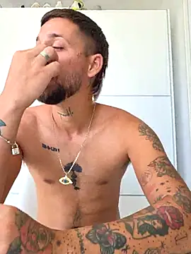 Webkamerová show omarito100