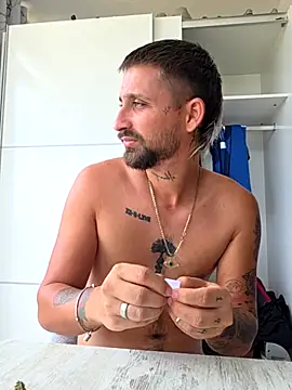 omarito100n Webbikameraesitys
