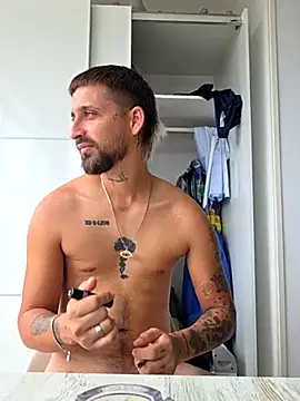 omarito100 Webcam-Show