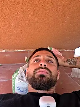 omarito100 webcam show