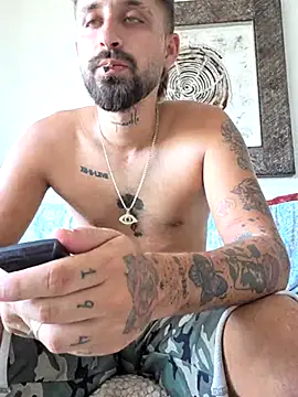 omarito100 webkamerás műsora