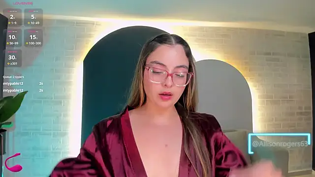 Chat +18 de AllisonRogersX ao vivo