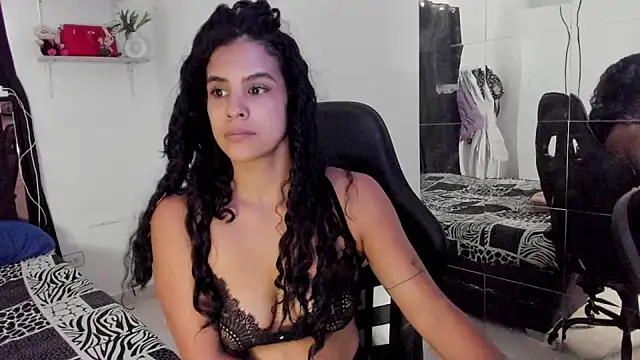 Chat XXX en directo de Moon_Sammy