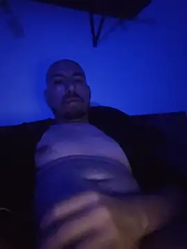 הופעת וובקאם של nakedtony81