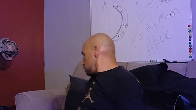 nakedtony81 在線直播表演