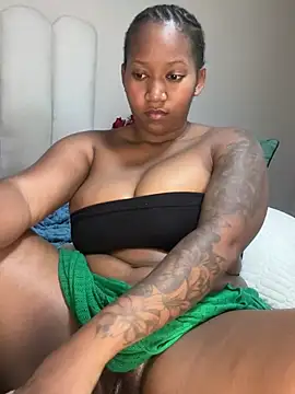 Brandyy23 Show in webcam