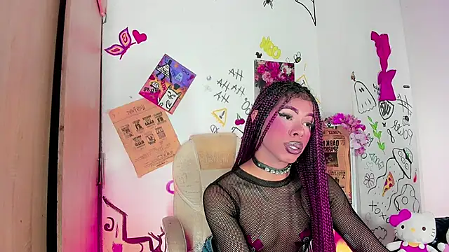 bloom444 webcam show