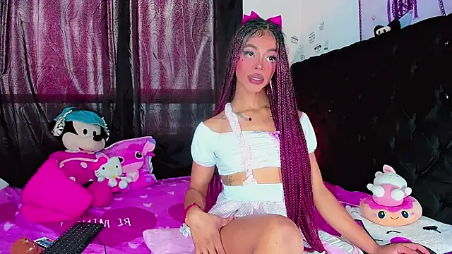 bloom444 Webcam show