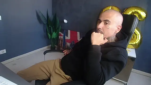 RomeoBodhi's Webcam Show