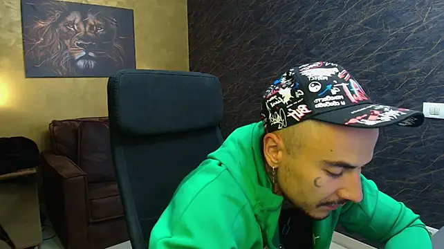 RomeoBodhi Show in webcam