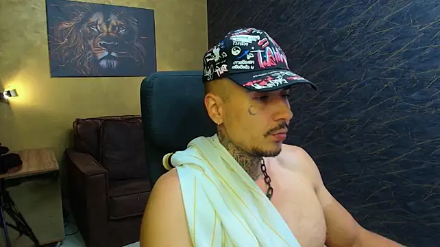 RomeoBodhi webkamerás műsora