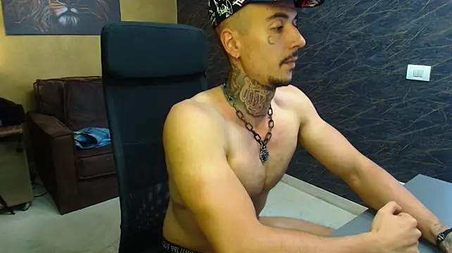 RomeoBodhi Webcam show