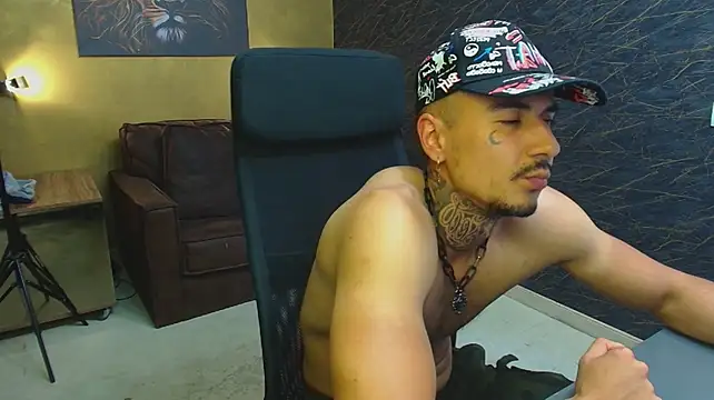 RomeoBodhi's Webcam Show