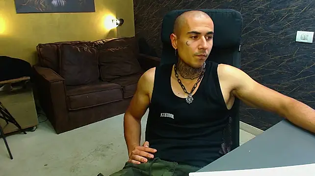 RomeoBodhi – webcam-show