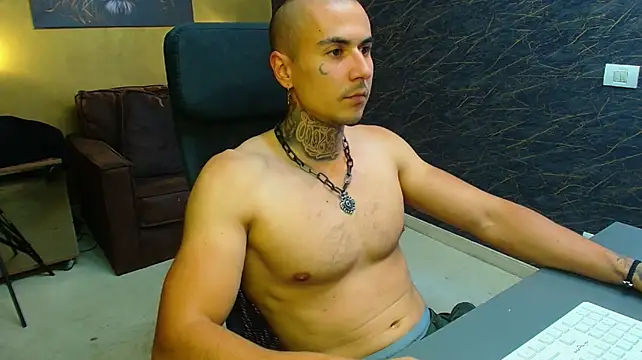 RomeoBodhi Webcam show
