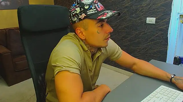 RomeoBodhi's Webcam Show