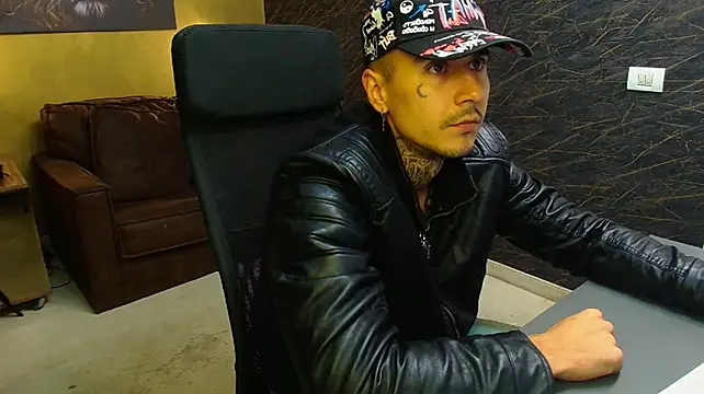 RomeoBodhi Webcam show
