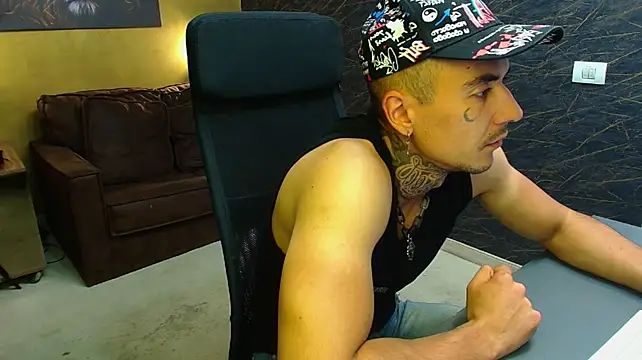 RomeoBodhi's Webcam Show