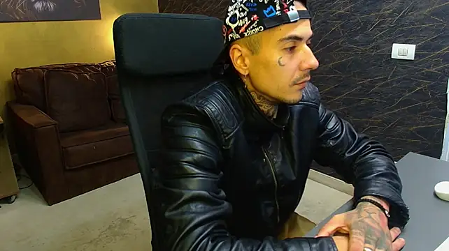 RomeoBodhi Webcam show