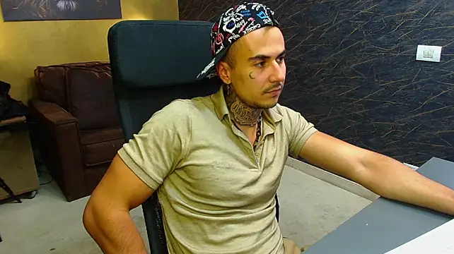 RomeoBodhi Webcam show