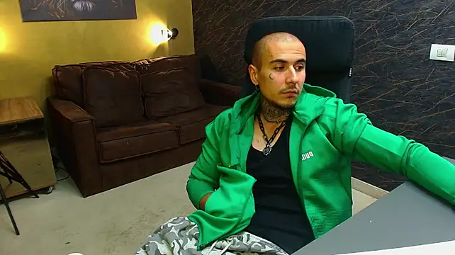 RomeoBodhi Webcam show