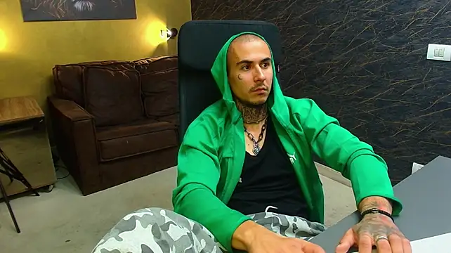 RomeoBodhi's Webcam Show