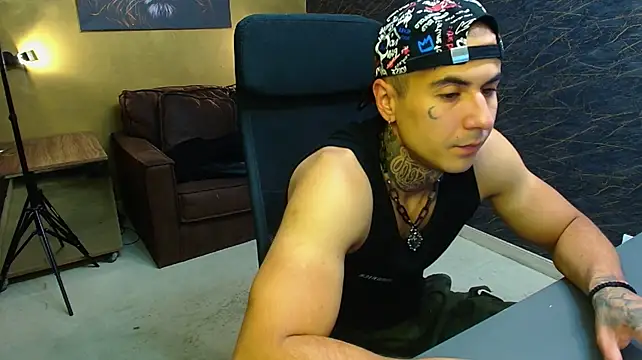 RomeoBodhi Show Webcam