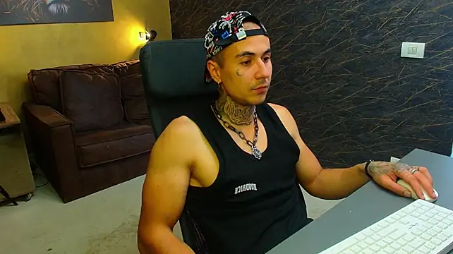RomeoBodhi Webcam show