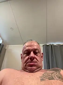 Show modela JakubW79 na web-kameri