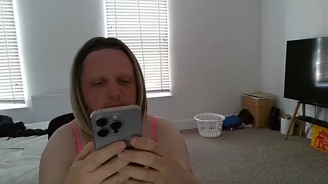 itsallfantasy Show in webcam