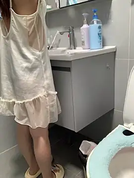 Aimeil 在線直播表演