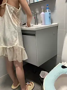 Aimeil 在線直播表演