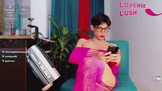 femboykeenen Webbikameraesitys